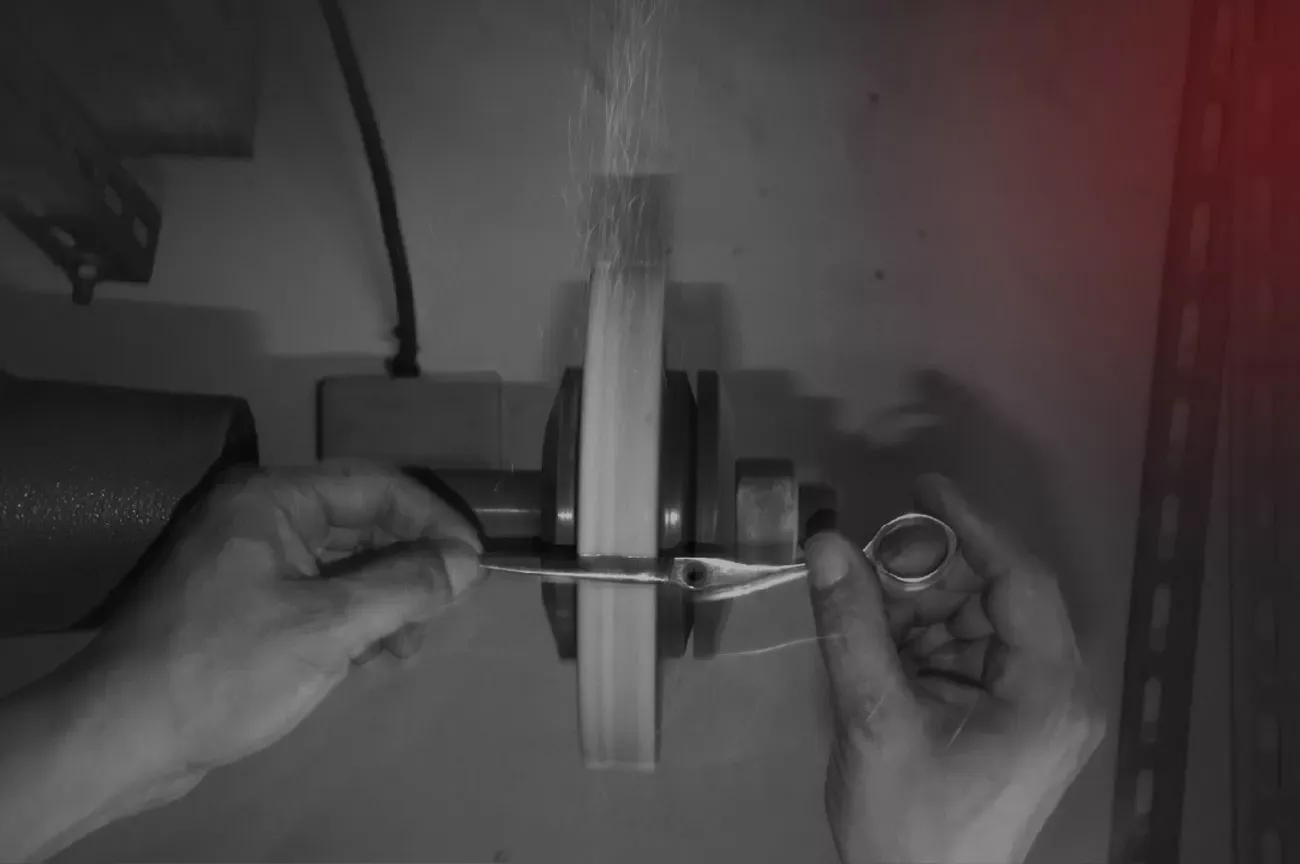 Swiss and Japanese high-grade steel used in Sakura Scissors